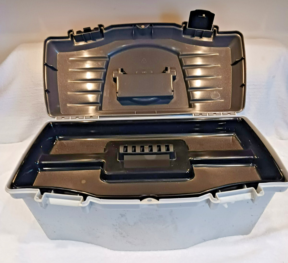 Vintage Keter Toolbox Storage with Tray 19 Inch