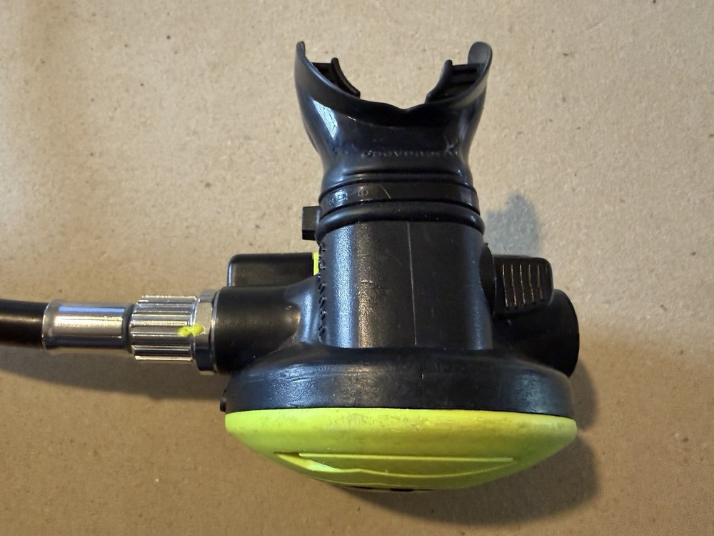 ScubaPro Regulator R190 Second Stage Regulator Octopus Octo Yellow (Read)