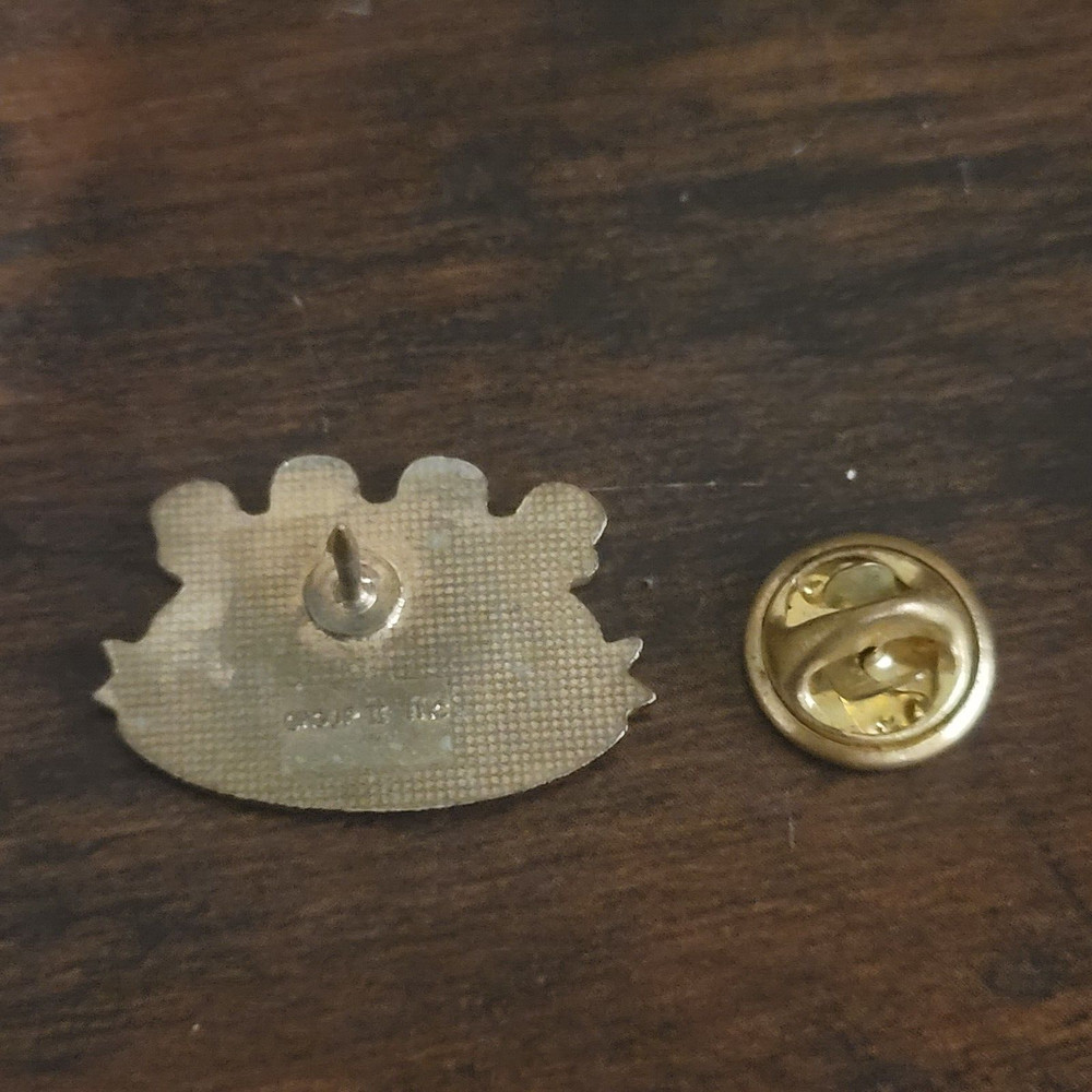 McDonalds Deluxe Hamburger Lapel Hat Pin