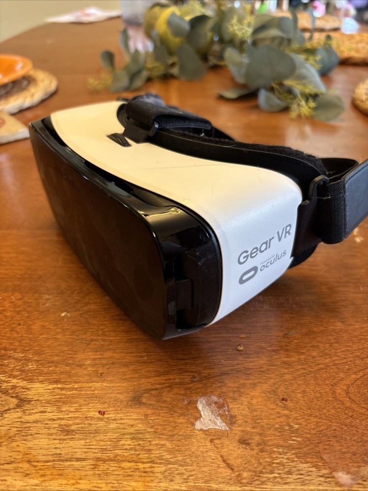 Samsung Gear VR Powered by Oculus