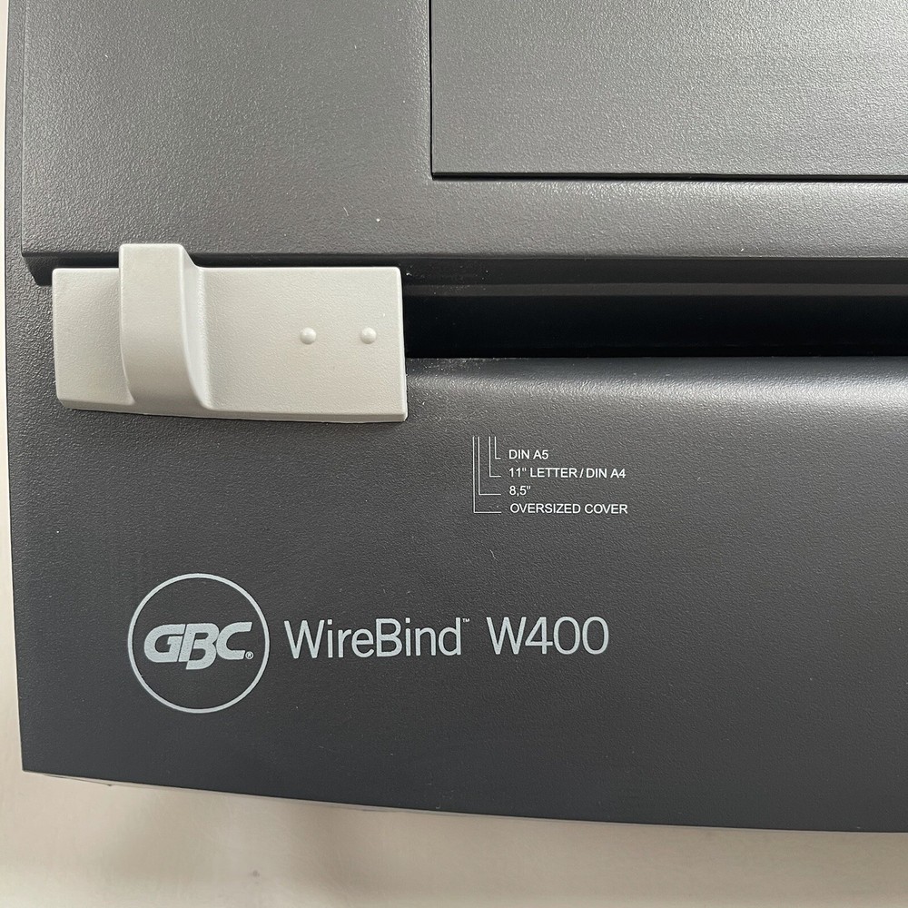 GBC Wirebind W400 Book Binding Machine. pre owned