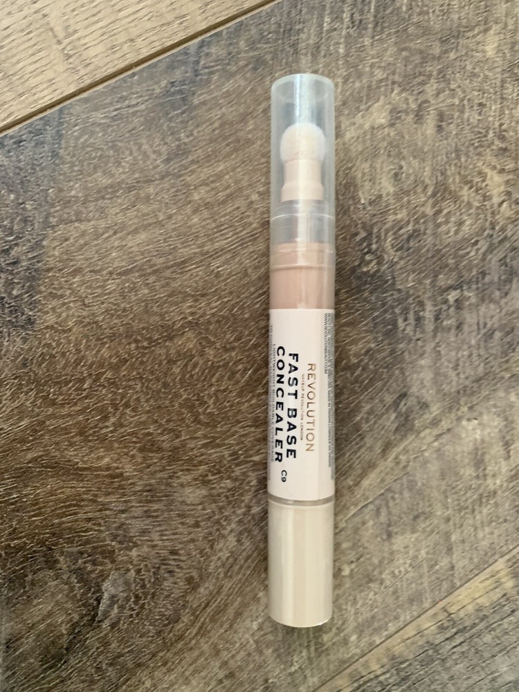 Revolution Beauty Fast Base Concealer C9 Lightweight Buildable Coverage