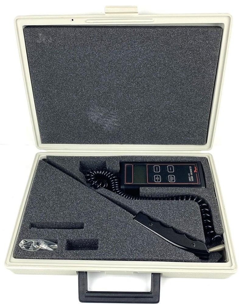 Dwyer Series 471 Thermo-Anemometer
