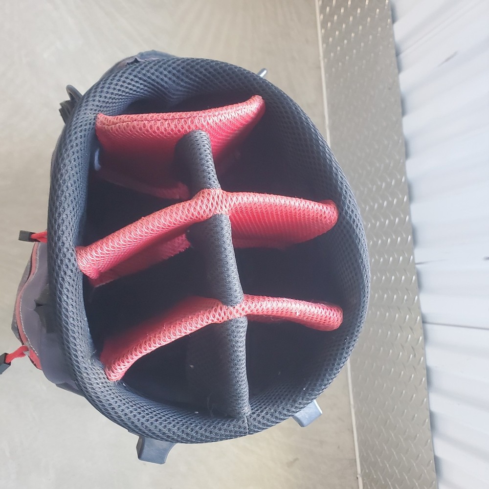 Strata Golf Bag 7-Way Stand