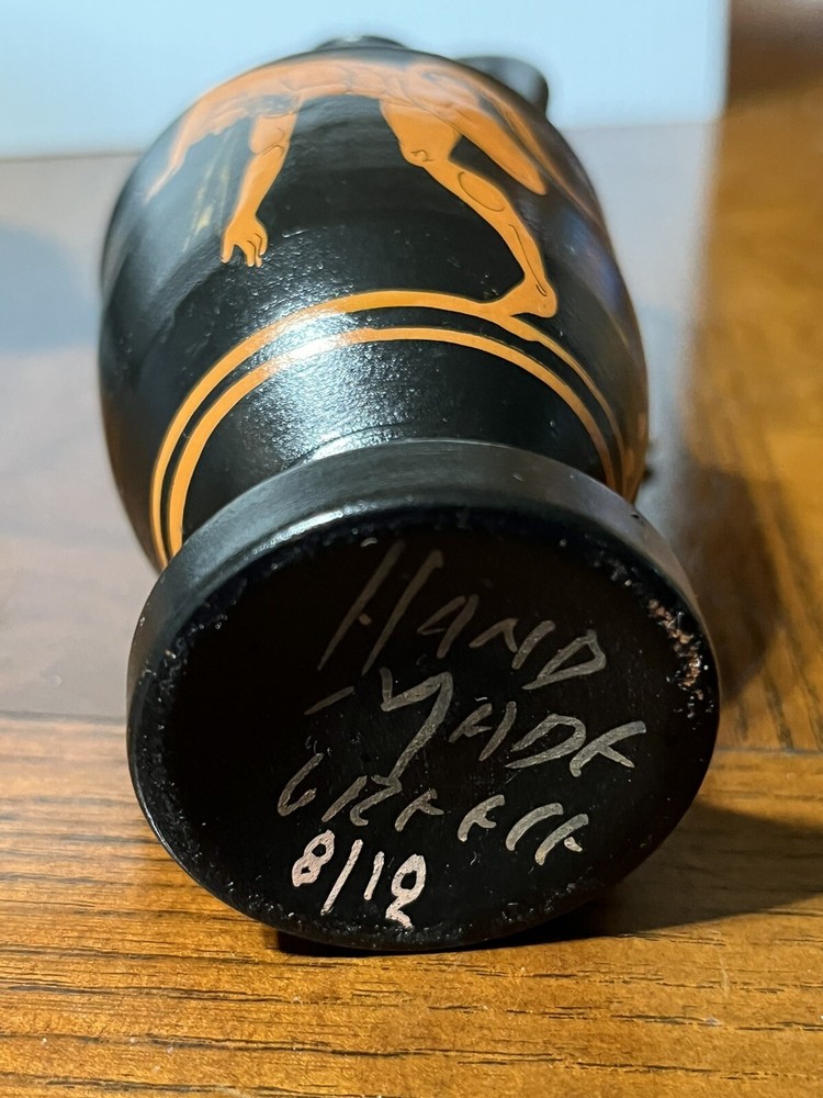 2 Aztec ceramic turtle and vase