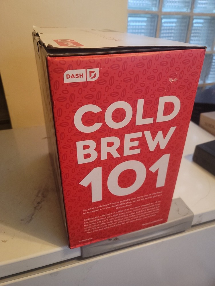 Dash DCBCM500BK Rapid Cold Brew Machine, Black