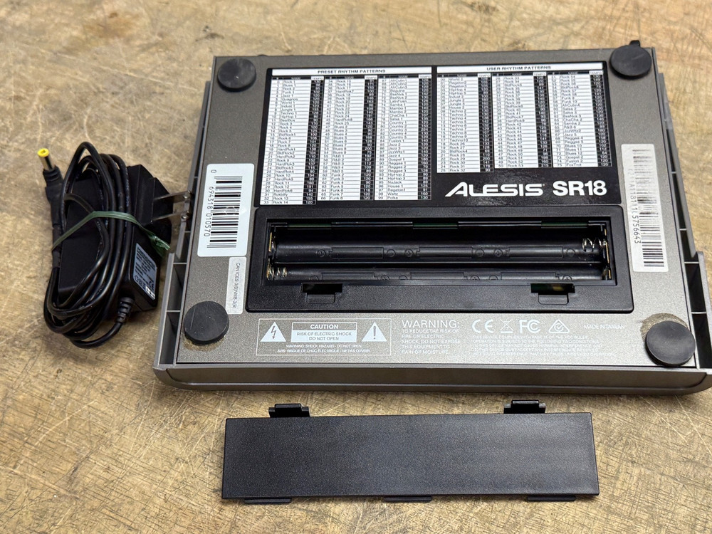Alesis SR-18 Drum Machine
