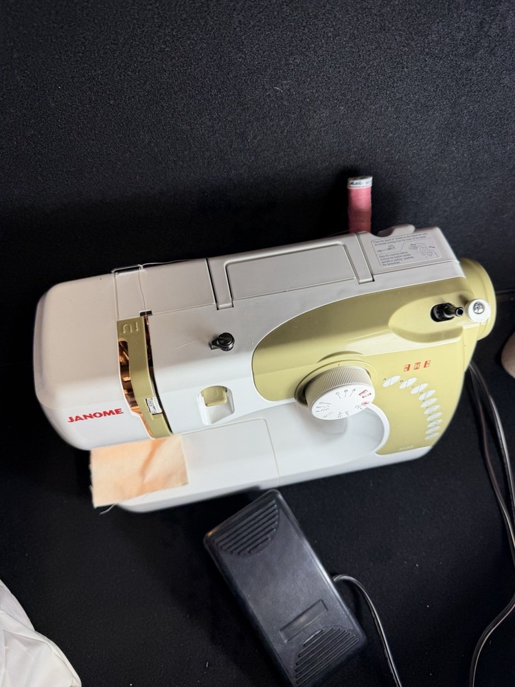 JANOME MODEL 3125 Sewing Machine W/ , Manual, Paddle TESTED WORKING