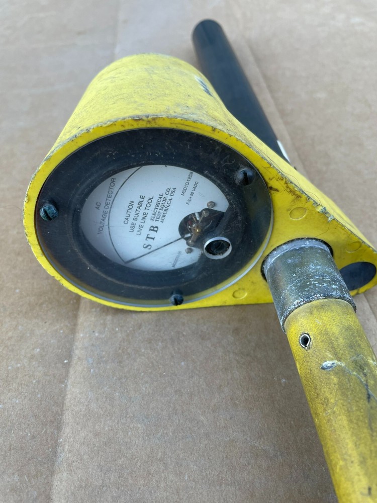 STB 72 AS - Yellow/Black Handheld Analog Phasing Test Sensor Electrical