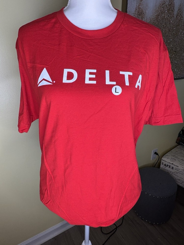 delta airlines t shirt