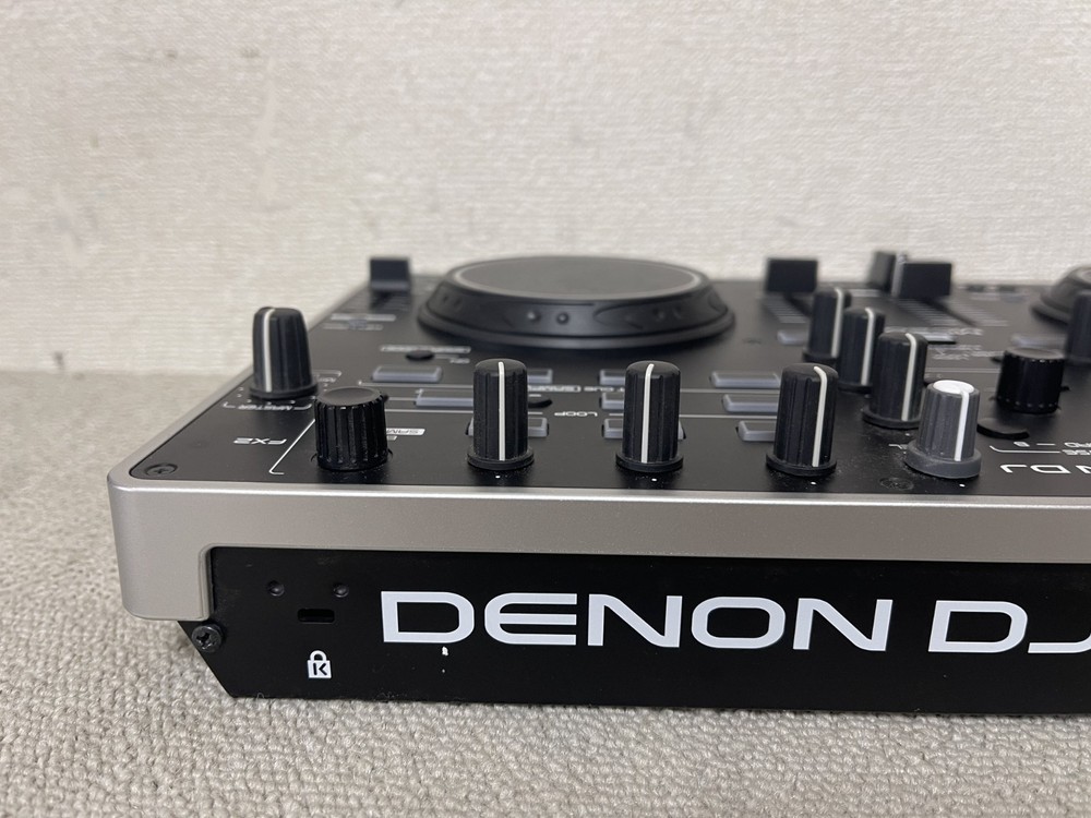 Denon DJ MC2000 2-Channel DJ Controller Black with USB Cable Tested & Working
