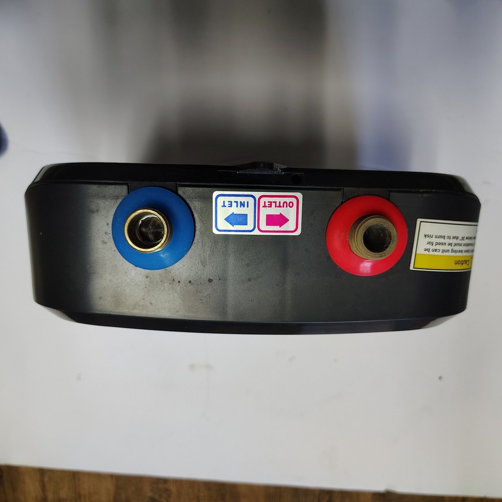 GE Tankless Water Heater Small Point of Use - 5.5KW - Model No. GE06SNHPDG01