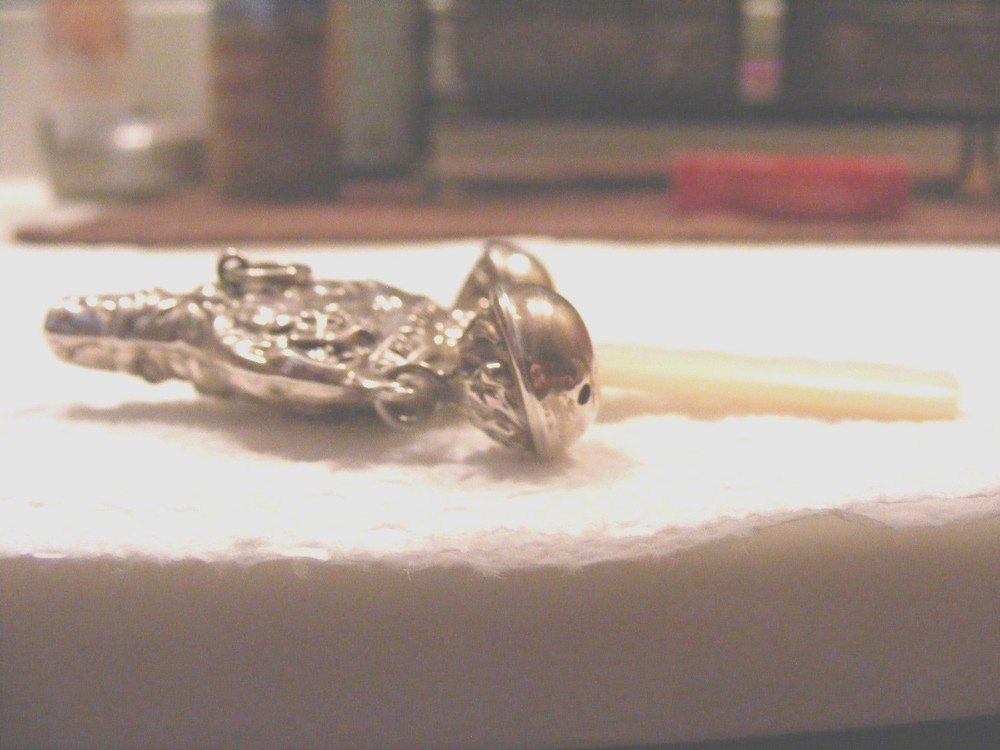 1906 Birmingham Sterling Silver MOP "Hey Diddle Diddle Rattle