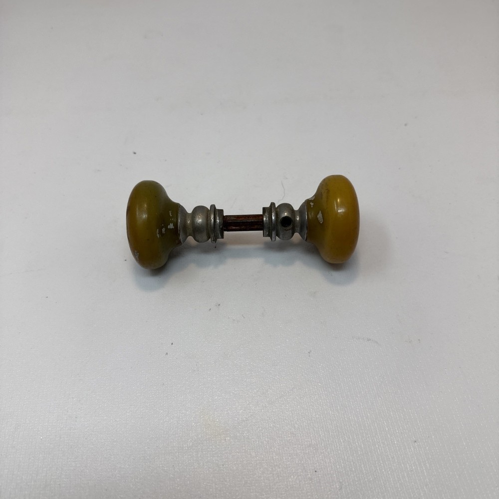 Bakelite Door Knob Set with Spindle - Butterscotch