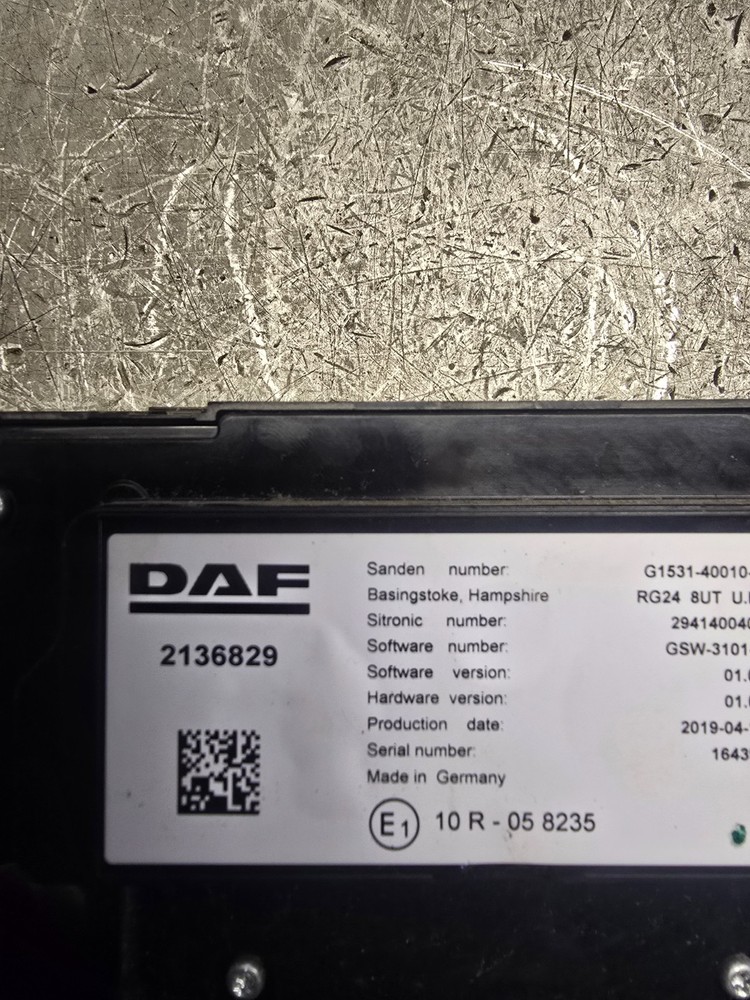 DAF XF 106 CLIMATE CONTROL PANEL 2136829