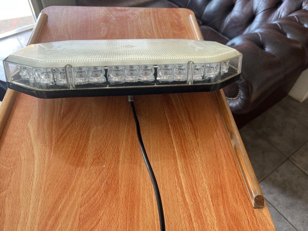 ELECTRAQUIP LED BOLT ON LIGHTBAR BEACON