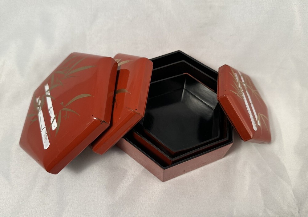 VTG Japanese Red Lacquer Nesting Boxes Gold Bamboo 5” x 4” x 3”