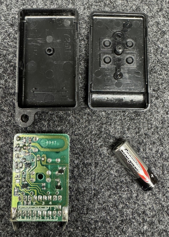 PYTHON 494T EZSDEI494 4 BUTTON REMOTE /VIPER OR PYTHON/USED/ TRANS TEST GOOD