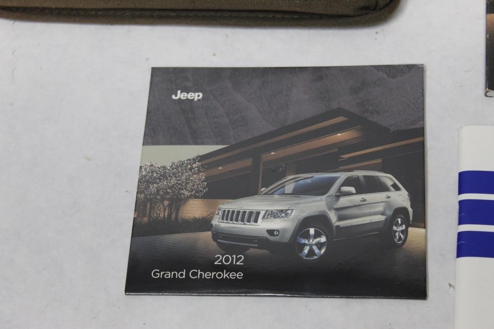 2012 Jeep Grand Cherokee Owners Manual