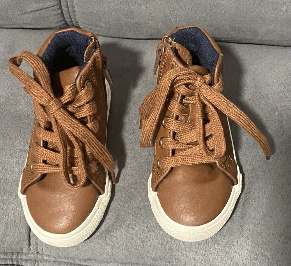 Cat & Jack Toddler Boys Boots Brown sz 6 EUC