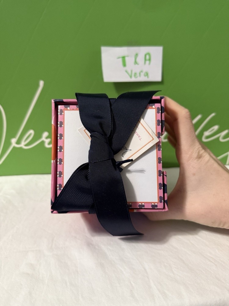 Vera Bradley Loves Me Take Note Cube NWT Retired Pattern