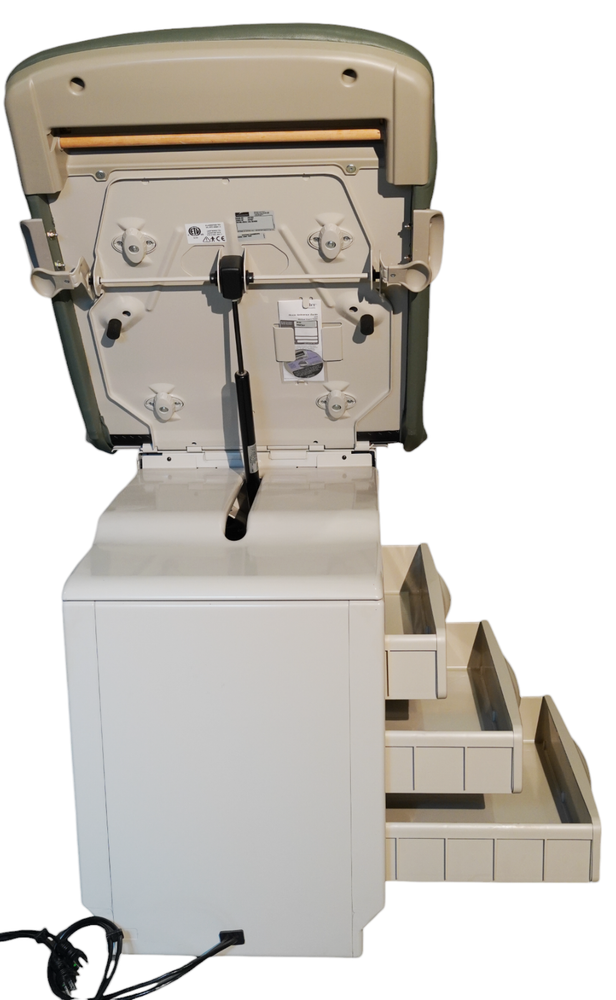 Midmark Ritter 204 Exam Table