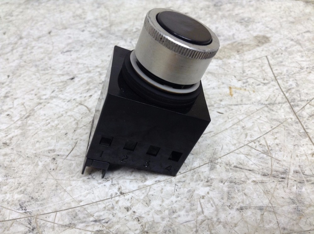 Honeywell MicroSwitch PWP 12 Black Momentary Push Button PWP12