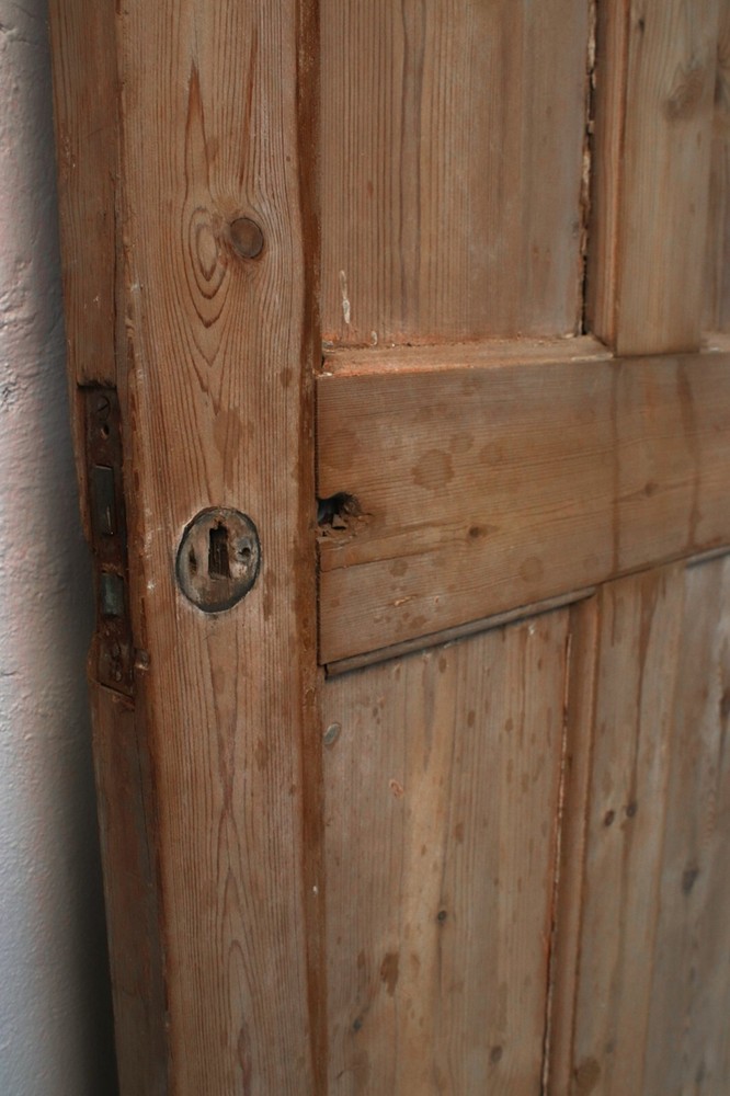 VINTAGE SINGLE DOOR L003