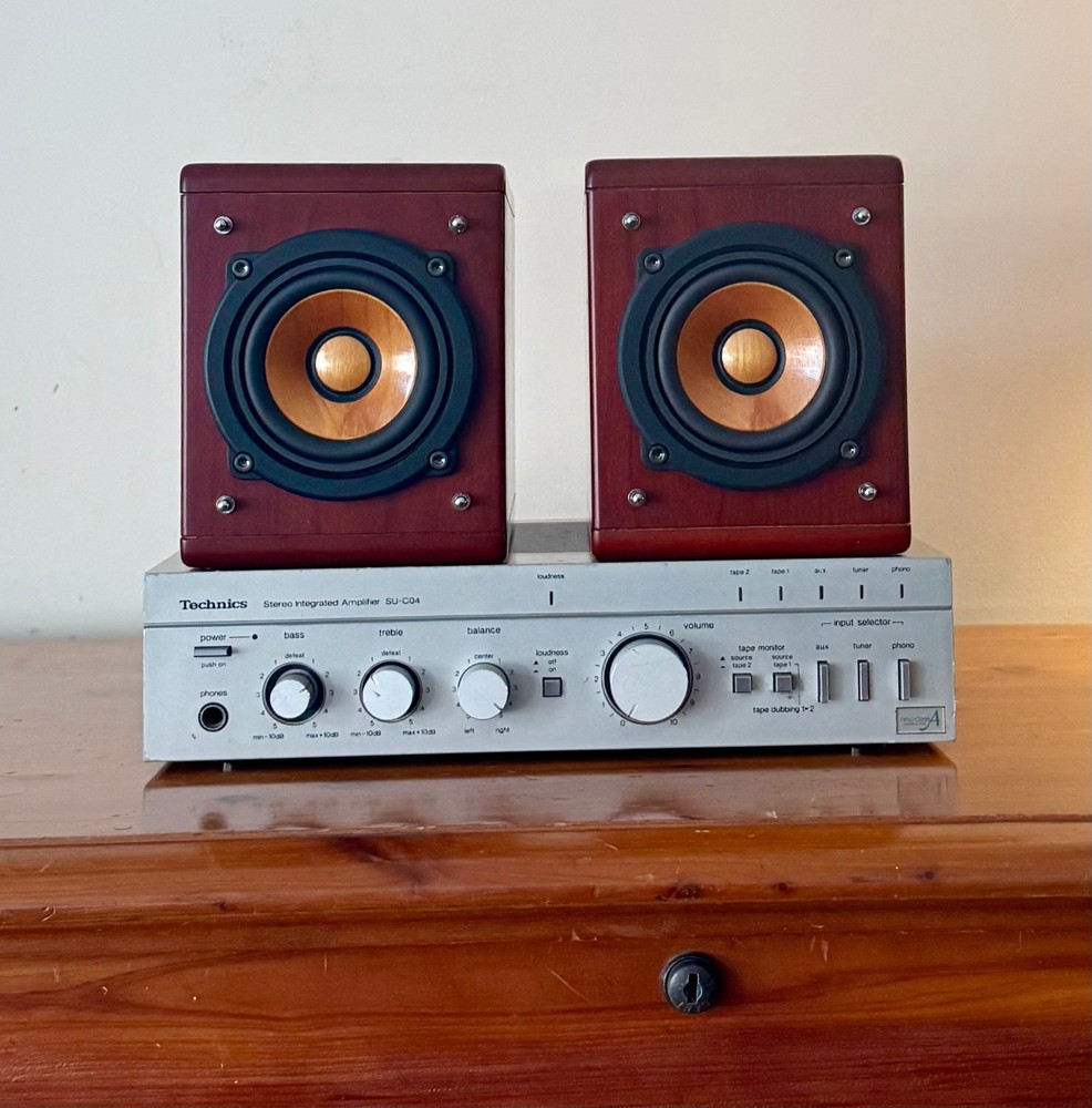 AUDIOPHILE MINI-SYSTEM : Technics SU-C04 Amp  & JVC Wood Cone EXD1 Speakers