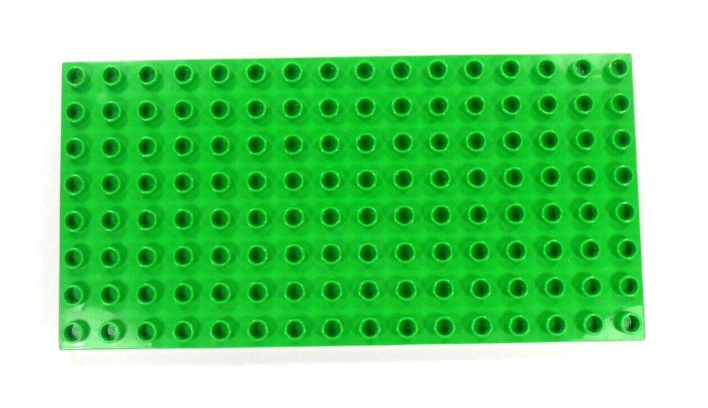 Lego Duplo Baseplate 8x16 flat (1) green