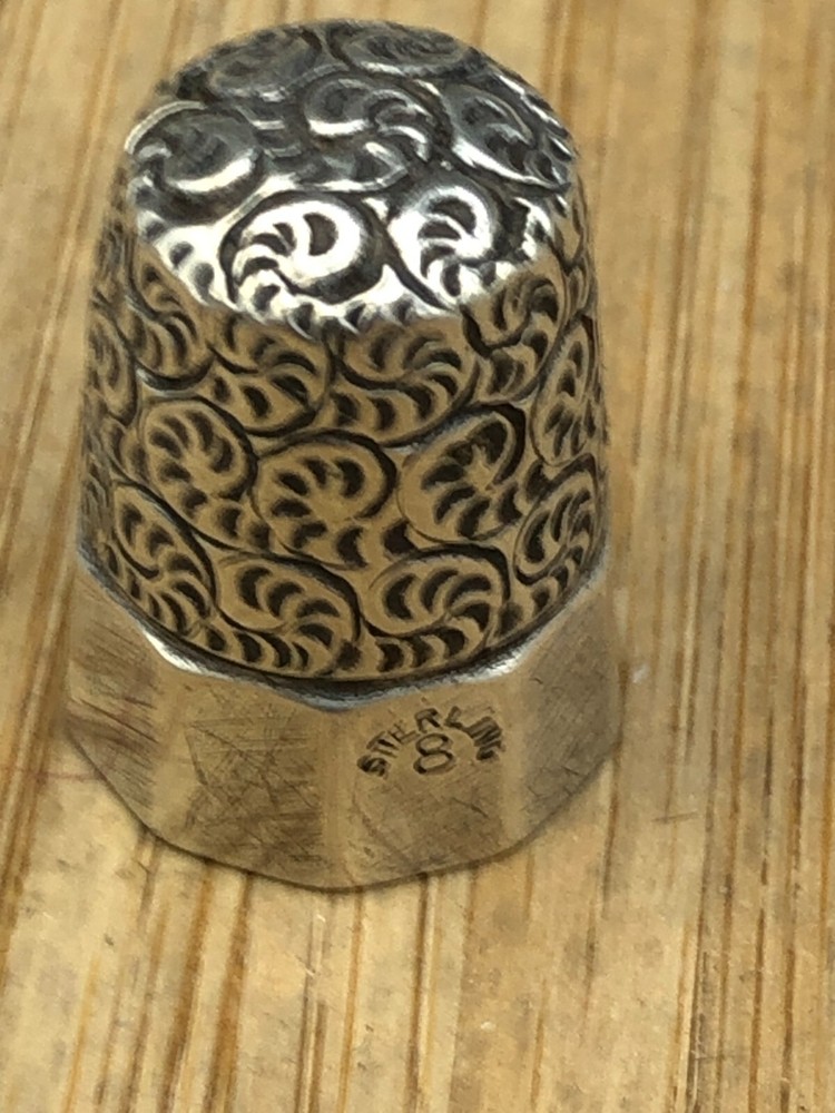 Vintage Sterling Silver Thimble, size 8