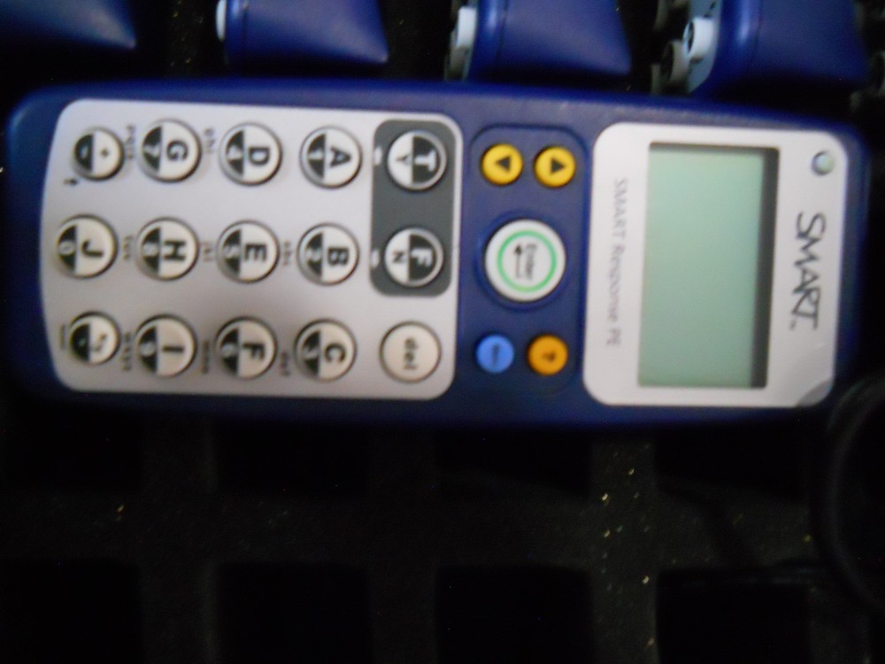 Smart Technologies Smart Response PE 03-00174 03-00099-21 used