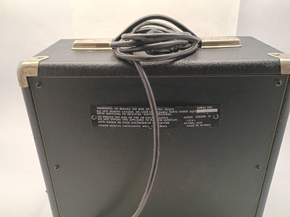 Squier 15 Guitar Amplifier by Fender