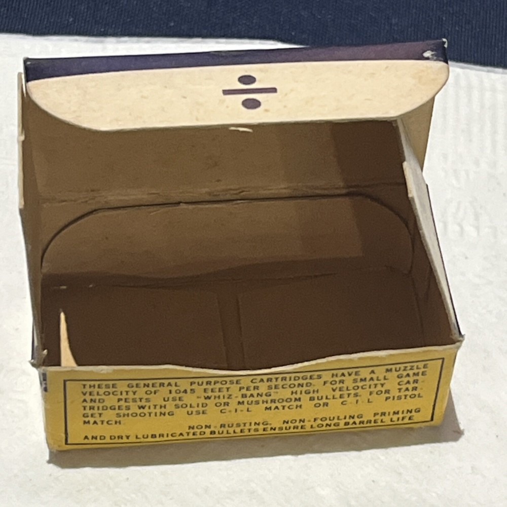 Canuck 22 Short Empty Collector Box Very Clean