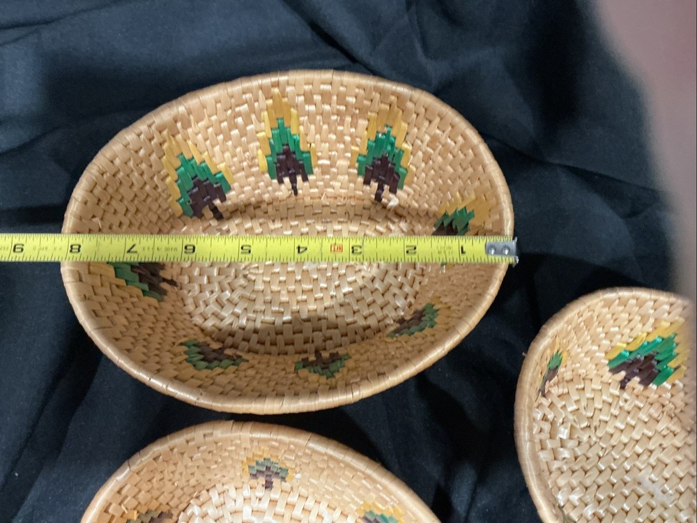 Vintage Handmade Raffia Nesting Baskets Set Of 3