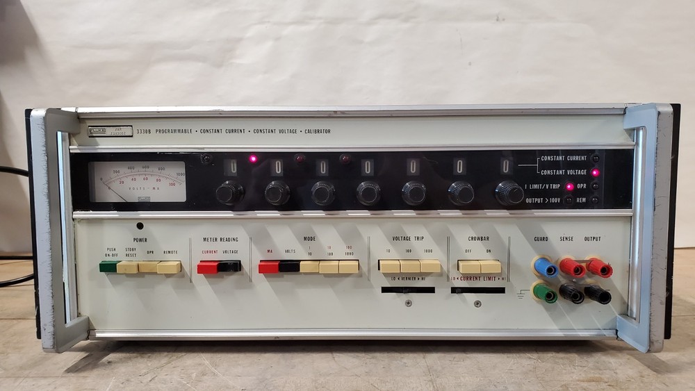 Fluke 3330B Programmable Constant Current Constant Voltage Calibrator