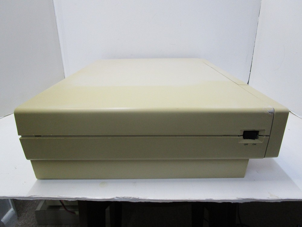 AMIGA 1000 COMPUTER COMMODORE REV6 NTSC TESTED AND WORKING LZ6 💻⌨️