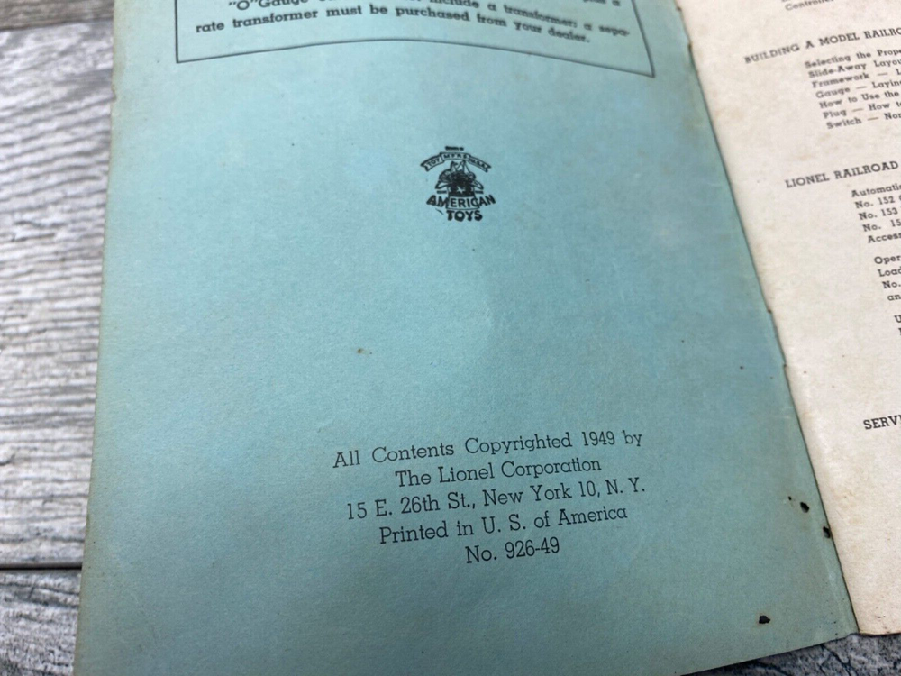 INSTRUCTIONS FOR ASSEMBLING AND OPERATING LIONEL TRAINS 1949