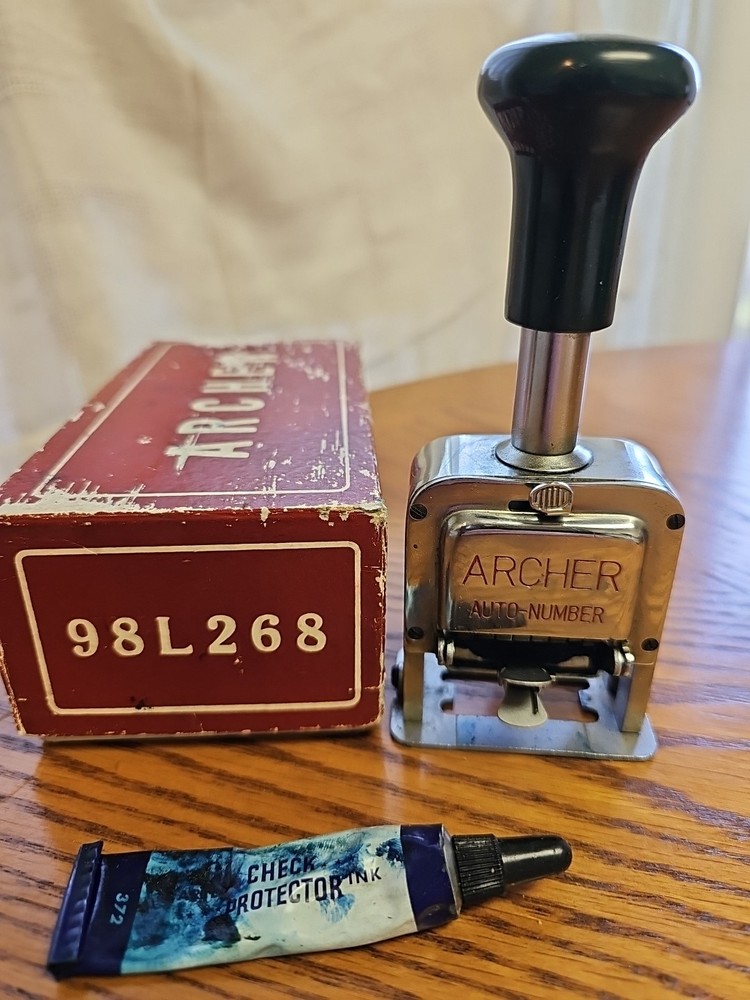 Vintage Archer Automatic Numbering Machine Stamp 98L268