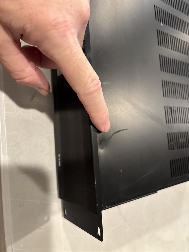 Episode Mixer Amplifier E-2100 Amp