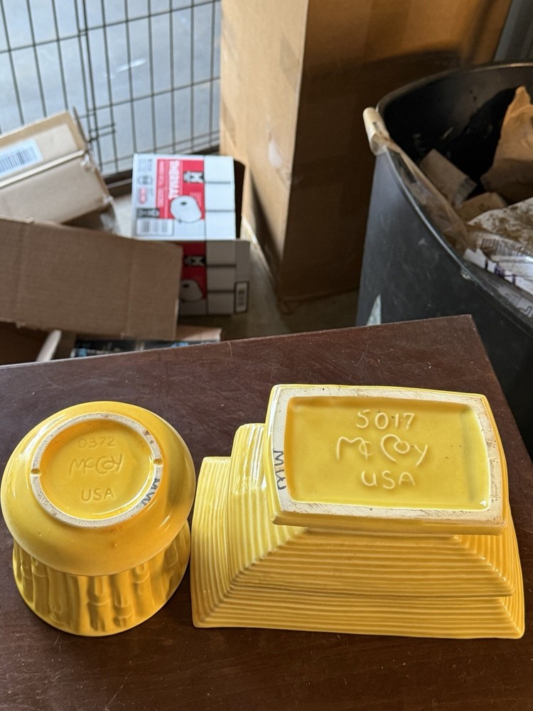 McCoy Yellow Planters