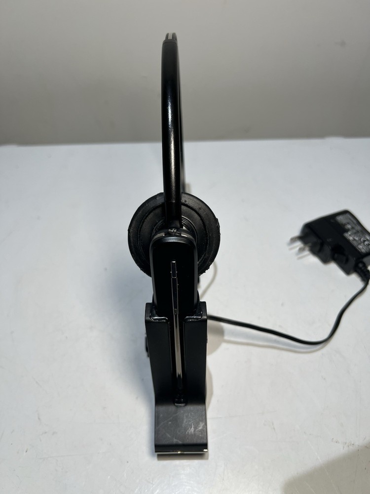 Poly Savi 8240 UC Wireless DECT Headset (Convertible, Standard)-No receiver