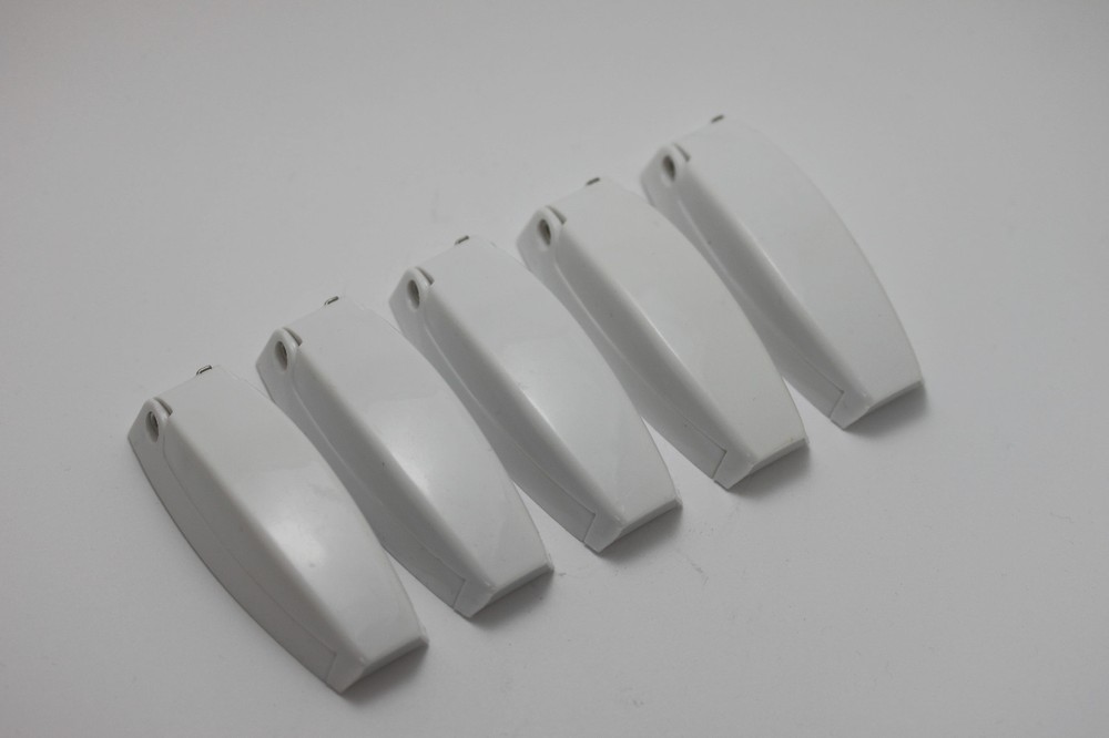 5 PACK - RV CAMPER TRAILER BAGGAGE DOOR CLIPS COMPARTMENTCATCH HOLDERS 888 WHITE