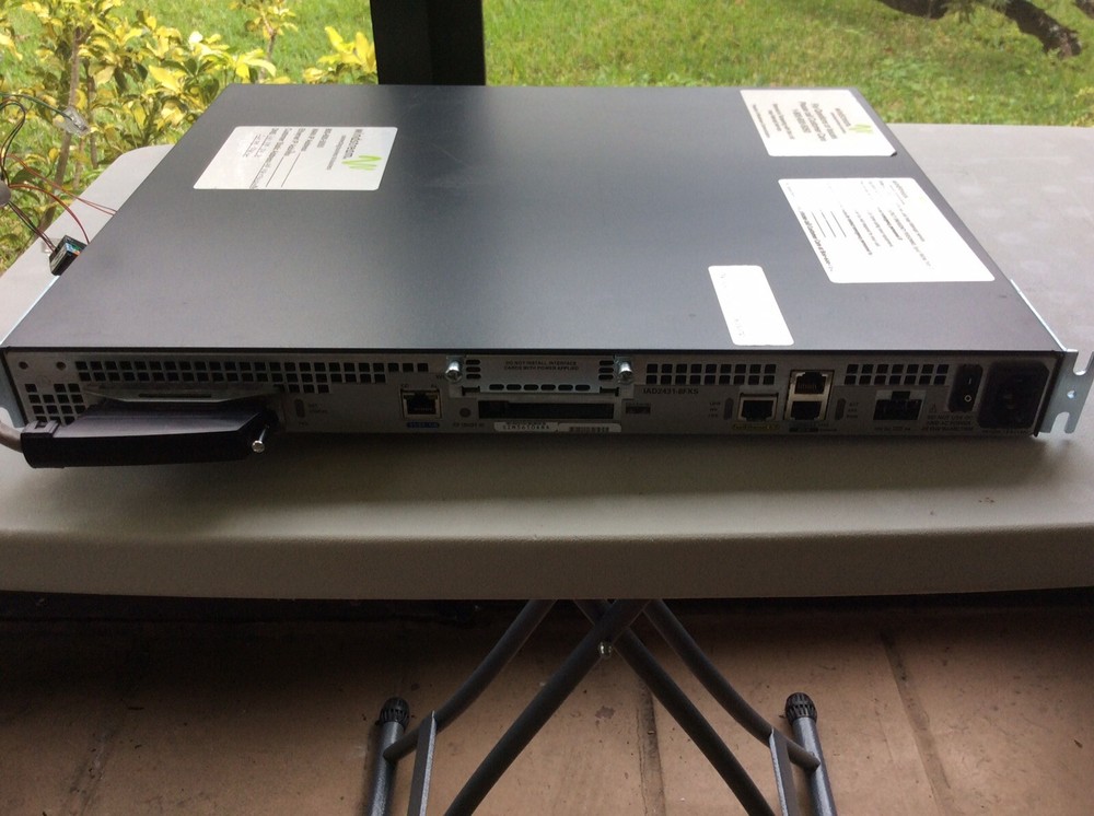CISCO SYSTEMS Model IAD2400 Series Integrated Access Device Router