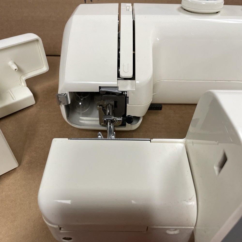 Janome Model JD 1814 New Home Sewing Machine