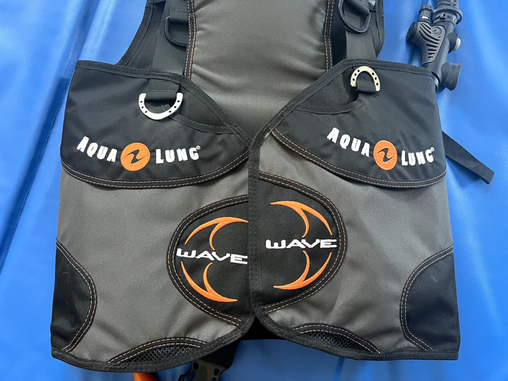 BRAND NEW Aqualung Wave BCD