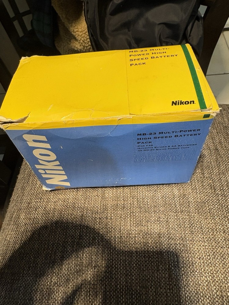 Nikon MB-23 High Speed Battery Grip