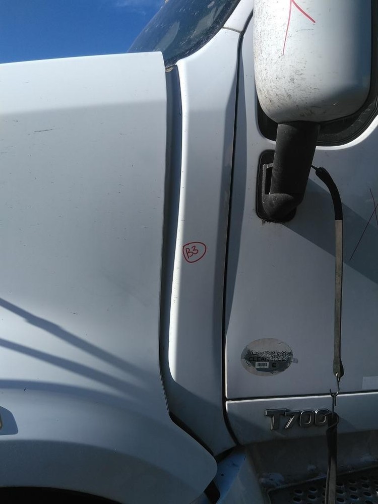 For 2013 KENWORTH T700 COWL Left ,  OR