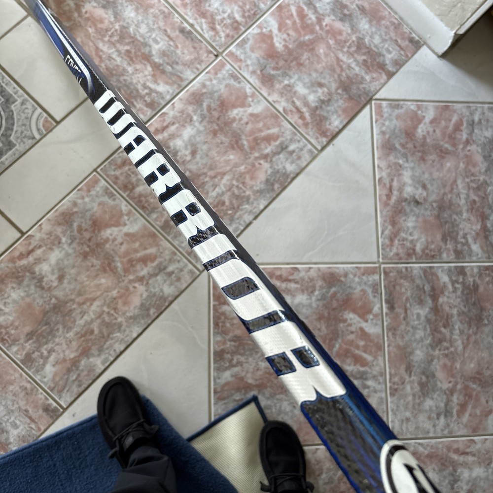 Warrior DT2 senior Hockey Stick (lefty )