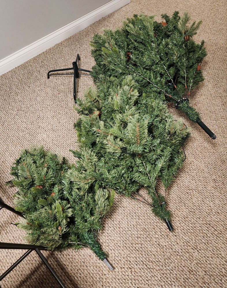 Artificial Prelit Christmas Tree WORKS